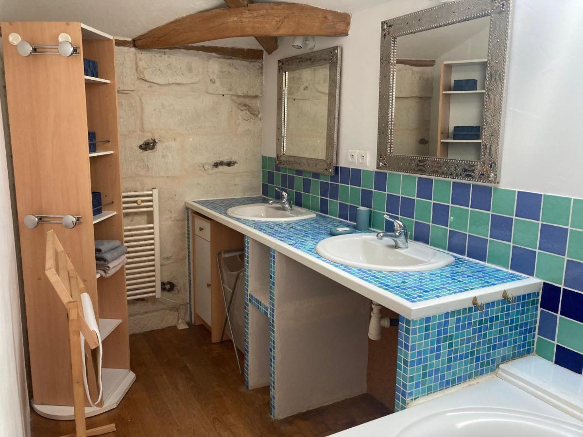 Les Ganivelles Apartamento Saint-Dizant-du-Gua Exterior foto